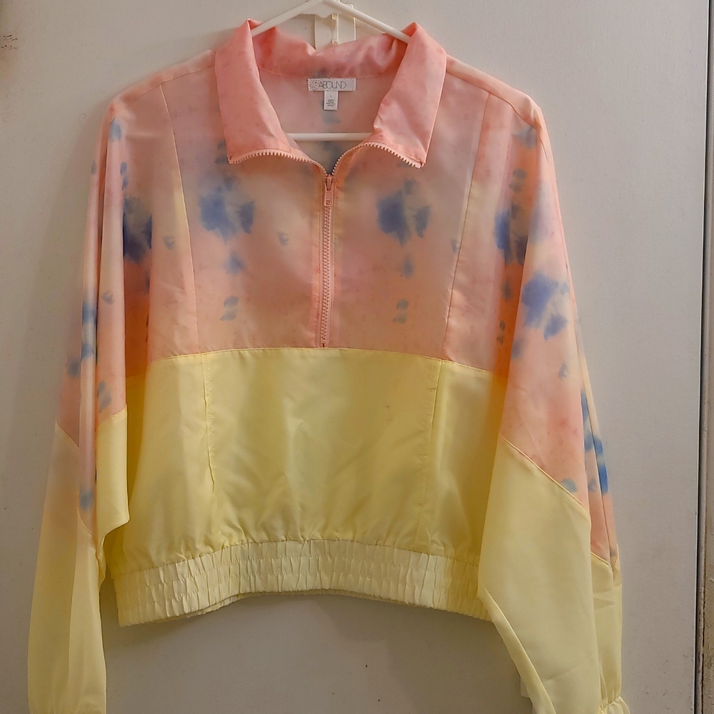 Women thin pull over jacket